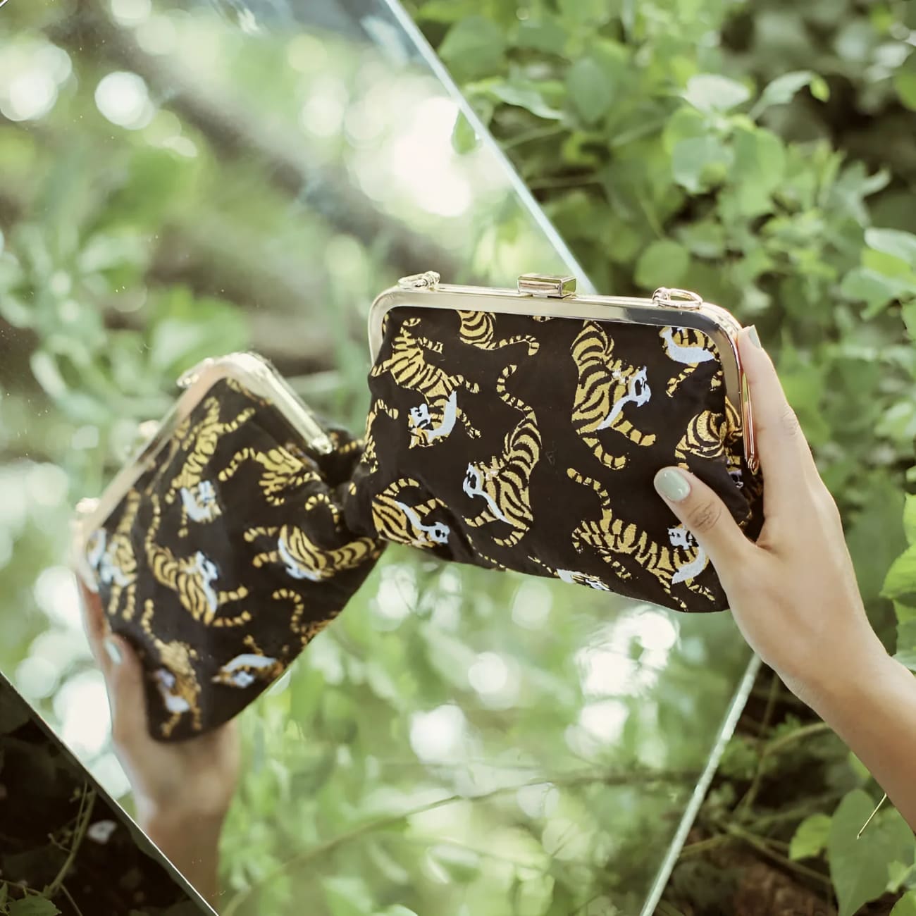 Sumatran Tiger Linen Clutch-Black - Clutches